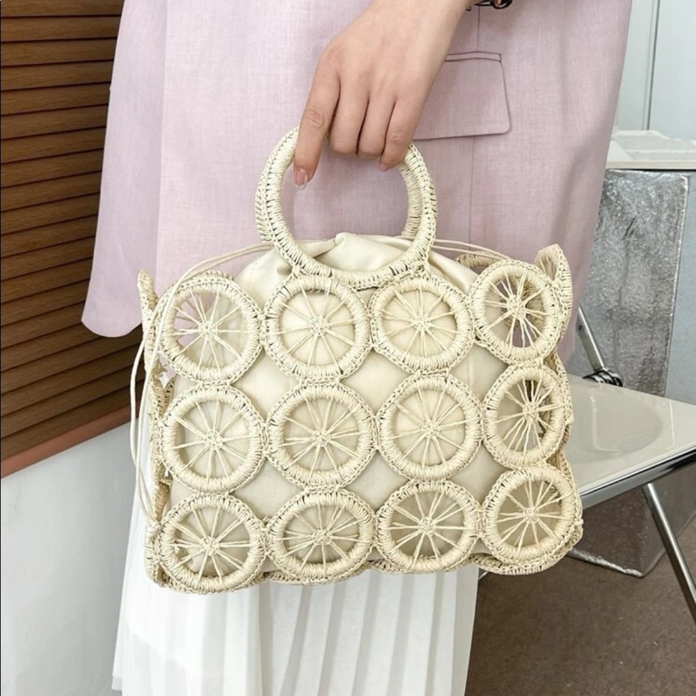 Drawstring Design Top Ring Straw Bag - Picture 2 of 5